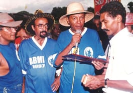 Há 25 anos, fazemos bem ossos do ofício!