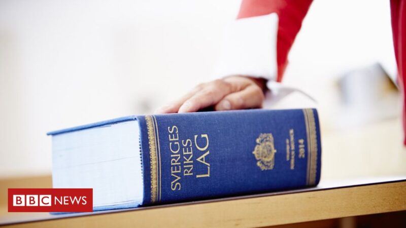 JUIZ É SIMPLESMENTE UM JUIZ: MENOS NO BRASIL!