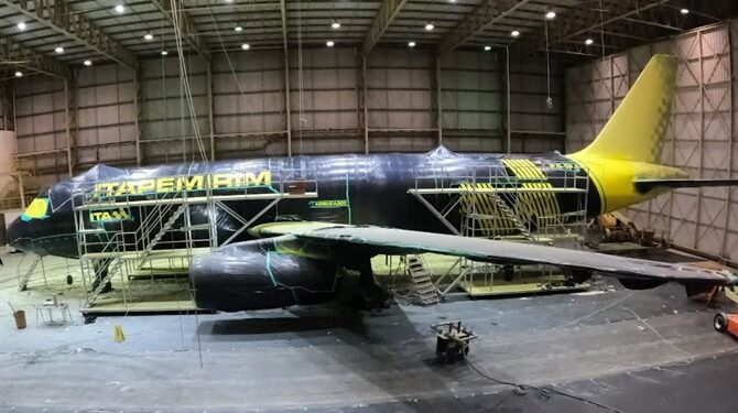 Itapemirim divulga customização da primeira aeronave