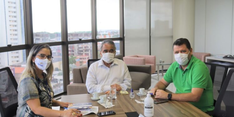 Senac recebe visita de prefeito de Pastos Bons