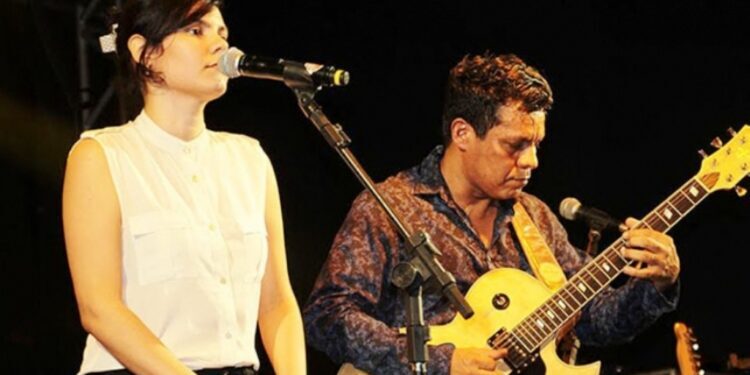 Coluna Vanessa Serra