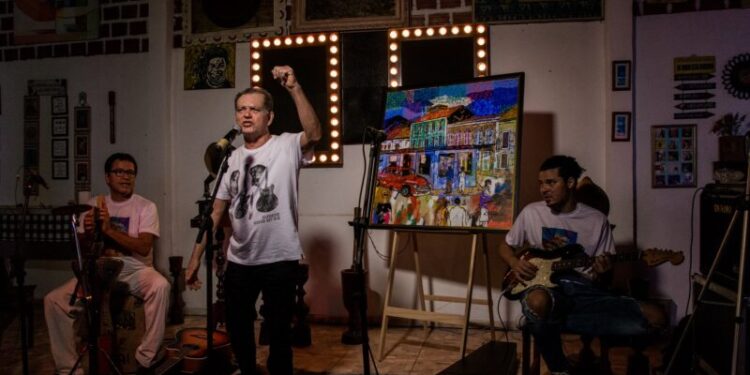 Coluna Vanessa Serra