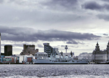 A descaracterização de docas históricas de Liverpool levaram a Unesco a retirar da cidade britânica o título de Patrimônio Mundial - Foto: Reprodução