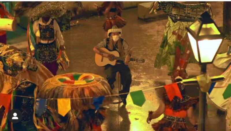 O cantor e músico Roberto Ricci que estrela a campanha junina da Potiguar assinada pela Captura Produções - Foto: Divulgação