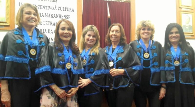 Ceres Fernandes, Jucey Santana, Dilercy Adler, Miriam Angelim, Ana Luiza Ferro, Clores Holanda. – Foto: Acervo Ana Luiza de Almeida Ferro