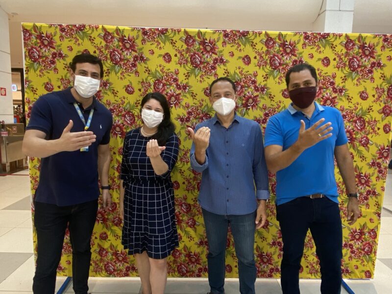 Mobiliza SLZ é uma realização conjunta do Sebrae-MA e parceiros: Prefeitura de São Luís, ACM-MA, Fiema, Grupo Equatorial, São Luís Shopping, além dos patrocinadores oficiais, Instituto Cultural Vale e Alvorada Motos. Na foto, Felipe Mussalém (AMDES); Danielle Abreu (coord. Mobiliza); Mauro Borralho (dir. téc. Sebrae-MA) e Cristiano Barroso Fernandes (pres. ACM-MA) - Foto: Divulgação