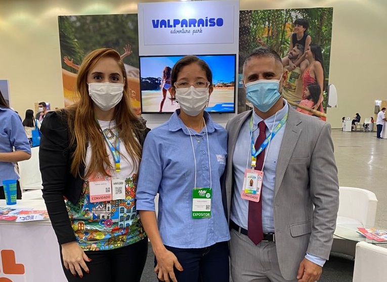 Sabrina Martins (Secretária Adjunta Municipal de Turismo) e Saulo Ribeiro (Secretário Municipal de Turismo) - Foto: Divulgação