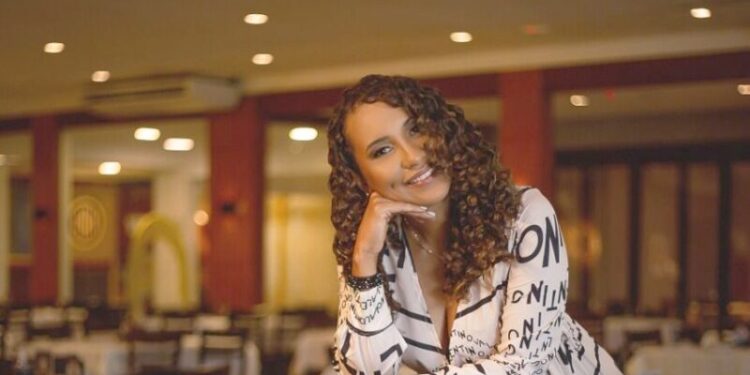 Cantora maranhense Anna lança single 777