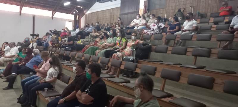 Jornalistas e comunicadores no auditório do Hotel Casa do Saulo, em Carapanari – Foto: Gutemberg Bogéa