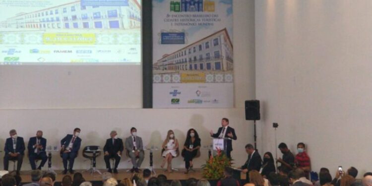 O encontro tem como tema “Turismo, a riqueza do Brasil, no cenário pós-pandemia: O Patrimônio Cultural e Natural como ativo para o desenvolvimento” – Foto: Henrique Bóis