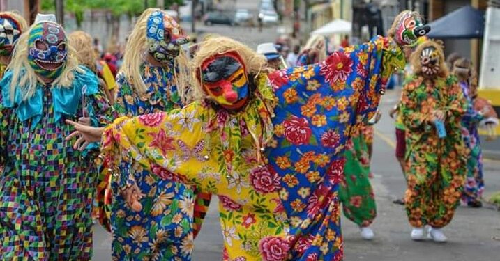 Augusto Tampinha, Herbert de Jesus Santos e Cesar Teixeira nunca erraram, com seus sambas-de-enredo, no bordão do tradicional personagem do carnaval maranhense – Foto: Reprodução