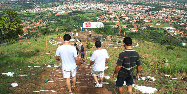 Serra do Estrondo atrai milhares de fiéis para a romaria – Foto: Divulgação