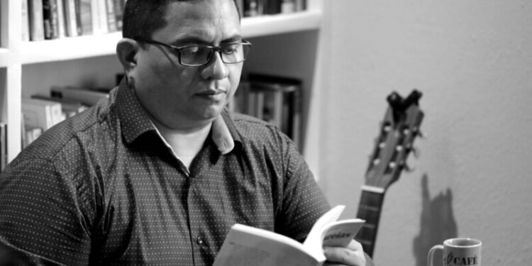 Inspirado nas suas memórias de menino Elizeu Cardoso lança “Contos de Quintais”