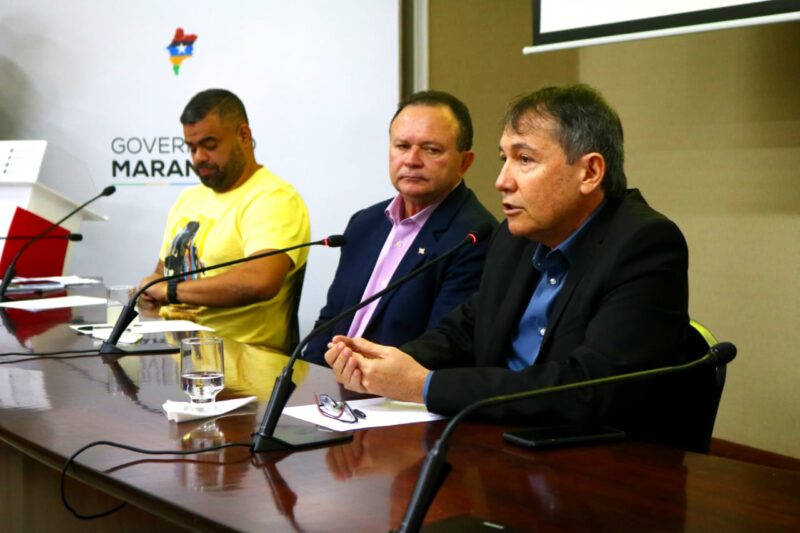 O Secretário de Cultura Paulo Victor, o Governador Carlos Brandão e o Secretário de Turismo Paulo Matos , durante coletiva de lançamento do São João - Foto: Reprodução