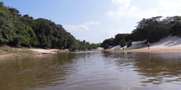 A beleza do Rio Turí em Araguanã, mais um destino que recebe melhorias no Maranhão – Foto: Divulgação