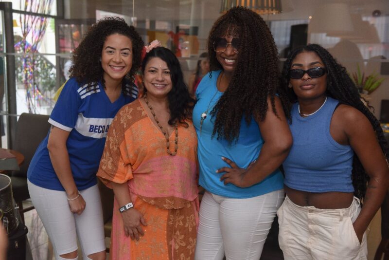 Na ocasião, a jornalista Vanessa Serra, em click ao lado do grupo Só Damas, representou a equipe do JP Turismo – Foto: Divulgação