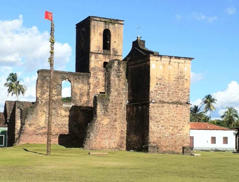 O mastro do Imperador na praça da Matriz - Foto: Paulo Melo Sousa