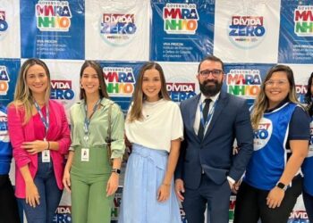 Lucihelen – Atendente da Equatorial, Vanessa Félix - Analista da Equatorial, Amanda Castro - Líder Jurídico da Equatorial, Karen Barros - Presidente do Procon, Walney Medeiros - Gerente Jurídico Equatorial, Ana Paula – atendente da Equatorial, Juliene Pereira – atendente da Equatorial - Foto: Divulgação