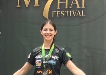 A atleta maranhense Milena Assunção, patrocinada pela operadora Maxx, levou o Brasil ao pódio ao sagrar-se vice-campeão do Campeonato Mundial Amador de Muay Thai na Itália - Foto: Divulgação