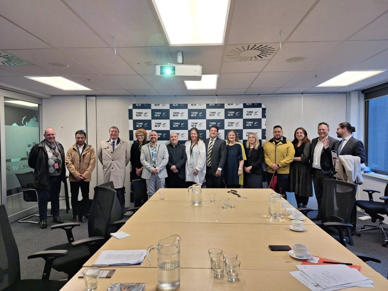 Reunião com representantes da área educacional do governo da Nova Zelândia responsável em promover o sistema educacional – Foto: Divulgação