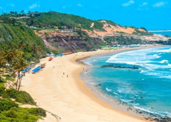 Praia de Pipa, Uma das mais conhecidas praias do Nordeste - Foto: Divulgação