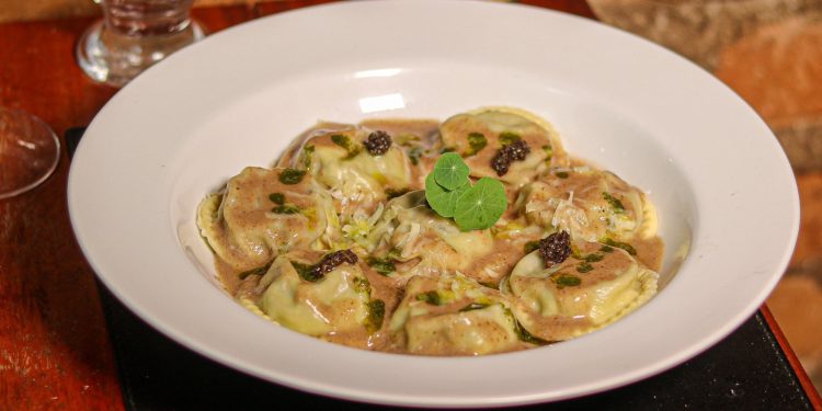 Sorrentino de Rabada e o Raízes da Terra