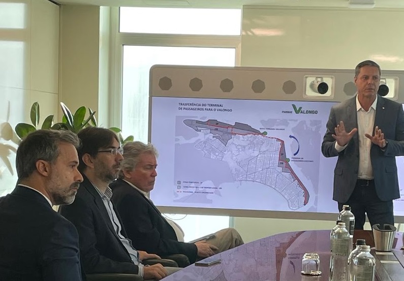 Prefeito apresentou o projeto de desenvolvimento do Parque Valongo - Foto: Divulgação