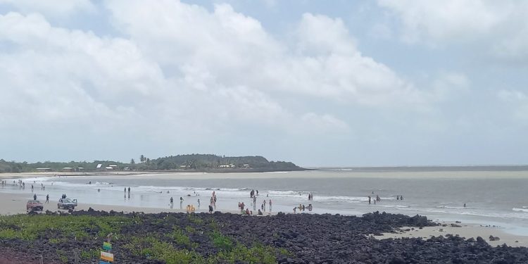 Praia de Araoca, uma das belezas naturais da região, no Litoral Ocidental Maranhense - Foto: Gutemberg Bogéa
