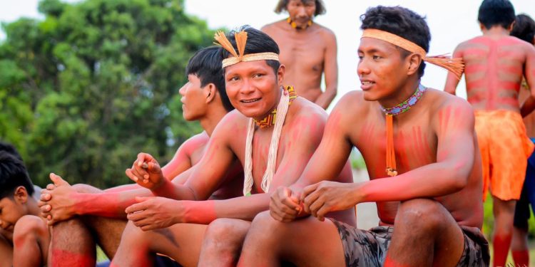 Jovens da etnia Krahô, que já vivenciou a experiência do etnoturismo – Foto: Flávio Cavalera