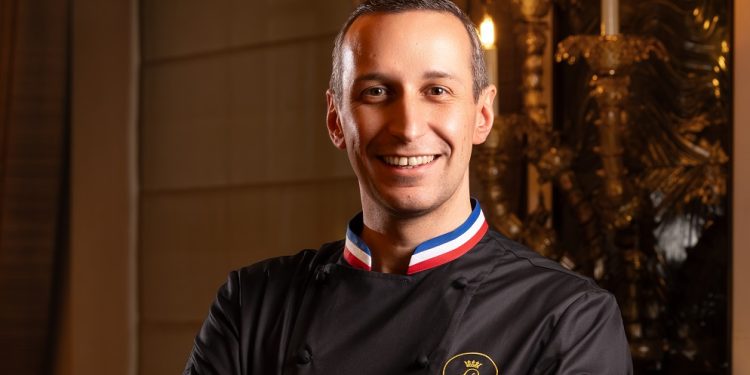 Xavier Thuizat venceu Meilleur Sommelier de France 2022, Meilleur Ouvrier de France 2023 e Grand Prix de Sommelier do Guia Michelin 2024 - Foto: Divulgação