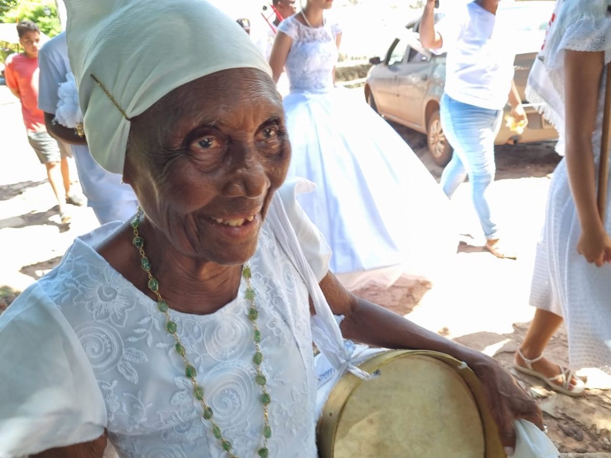O toque das caixeiras ecoam no último domingo da festa - Foto: Marilda Mascarenhas