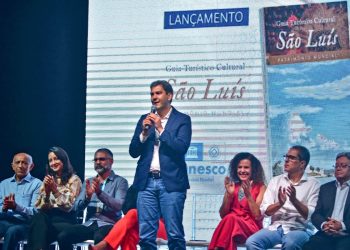 Guia Turístico Cultural” lançado no Teatro São Luís