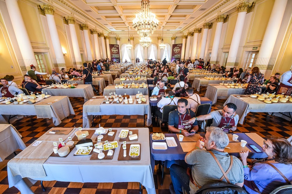 Estrutura luxuosa montada em salão no Grande Hotel e Termas de Araxá – Foto: Divulgação