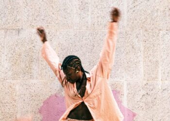 A dança em itinerante espetáculo