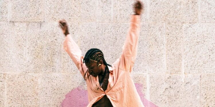 A dança em itinerante espetáculo