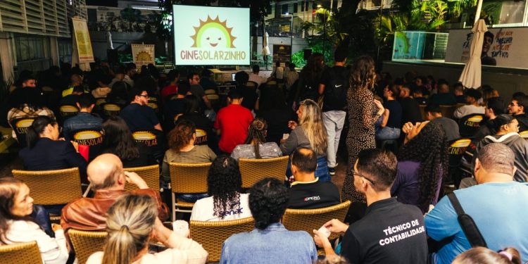 O primeiro cinema itinerante movido a energia solar do Brasil será montado em São José de Ribamar (06/08) e em São Luís (07/08), com sessões a partir das 17h45 - Foto: Divulgação