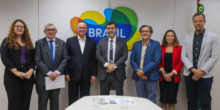 Reunião entre Embratur e Governo do Maranhão ocorreu na sede da Agência, em Brasília - Foto: Renato Vaz