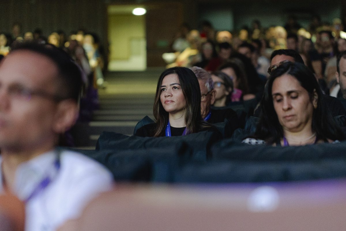 Plateia presente e atenta no Entur Summit 2024 - Matheus Monstro