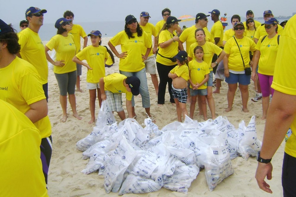 Os voluntários irão se reunir para limpar praias, rios, lagos e lagoas do Rio de Janeiro - Foto: Divulgação