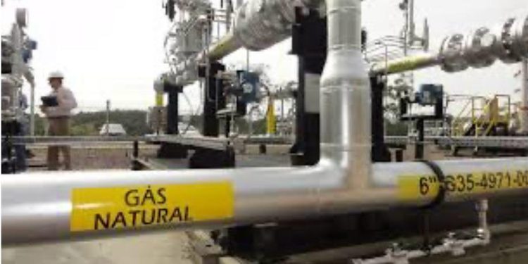 O gás natural é apontado como a “transição da transição”, por ser menos poluente que outras matrizes energéticas, e deve ser usado enquanto não se ganha escala nas fontes consideradas limpas como as energias solar e eólica por exemplo – Foto: Divulgação