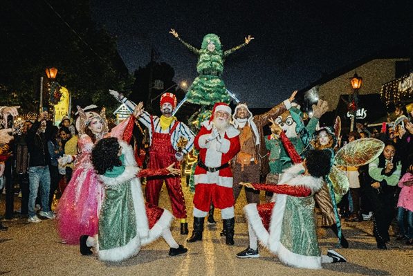 O espetáculo Despertar das Luzes é uma das atrações imperdíveis do Natal nas Montanhas de Monte Verde - Foto: Tom Araújo