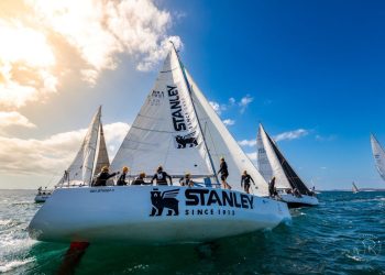 Em parceria com o Instituto de Cegos da Bahia e a associação I9 Vela, o evento reforça a importância do aprendizado náutico e integração social - Foto: Divulgação