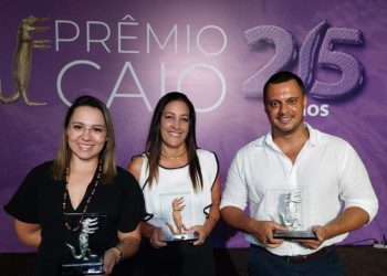Carla Trombini, Bia Santos e Bruno Alkmim, da Equipe do Comercial, representaram a Vila Galé na cerimônia – Foto: Divulgação