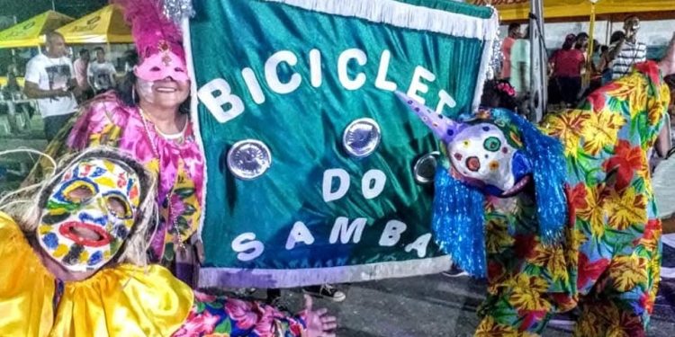 Brincadeira que comemora 15 anos no carnaval ludovicense prima pelo resgate das tradições culturais e musicais brasileiras - Foto: Divulgação