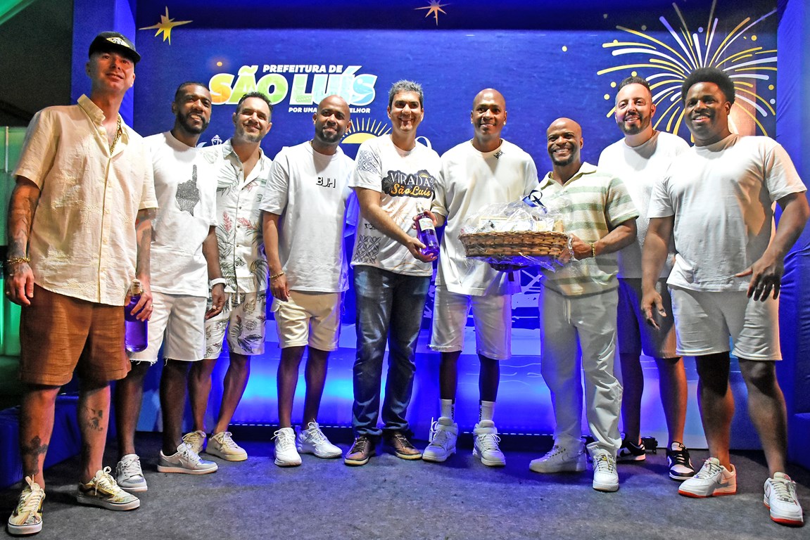 O Prefeito Eduardo Braide com a Turma do Pagode – Foto: Divulgação