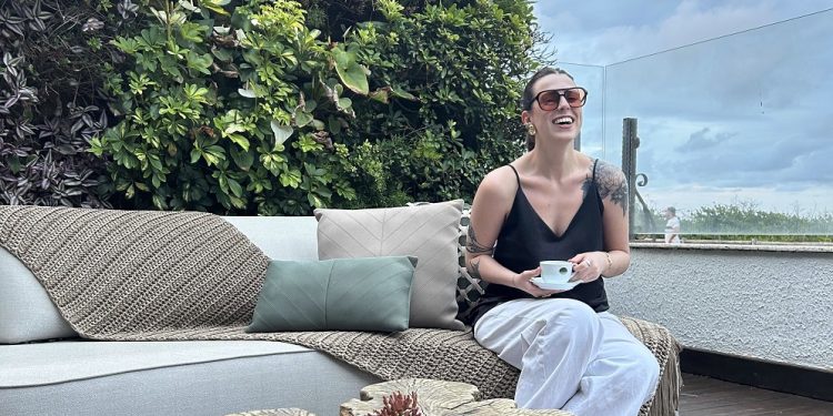 O hotel estilo "casa de praia" recebe a vice-campeã do MasterChef Brasil 2024, Giorgia Paladini, para um jantar exclusivo no dia 22 de janeiro - Foto: Divulgação