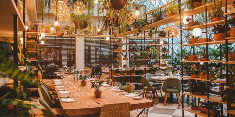 Restaurante localizado no Renaissance São Paulo Hotel oferece experiência com coquetel de boas vindas, descontos no buffet e menu à la carte, além de voucher de Uber até 15 de fevereiro - Foto: Divulgação