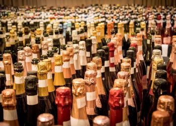 Em sua nona e mais recente edição, o evento atingiu o recorde absoluto de 1309 amostras, de 144 vinícolas, com números auditados Foto: Divulgação