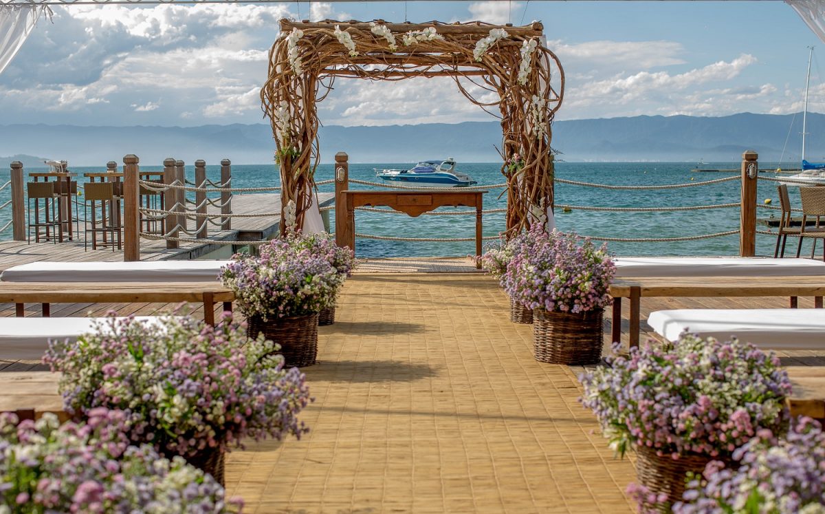 Cenários perfeitos de frente para o mar dando um toque especial a decoração do ambiente – Foto: Divulgação