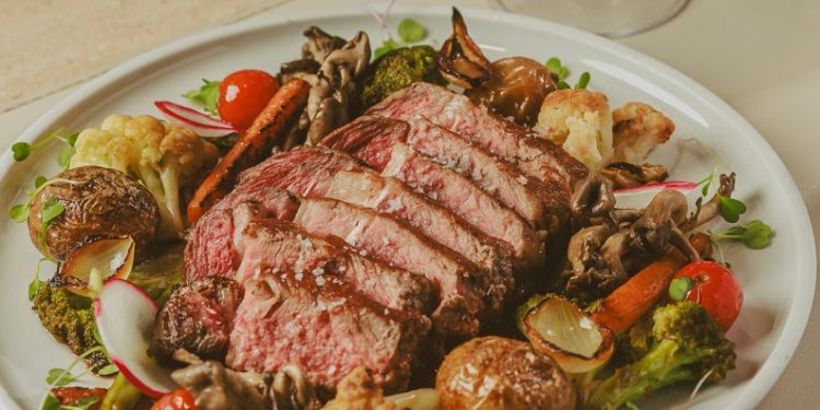 Menu com gastronomia de alto padrão para satisfazer os clientes e visitantes do Ba´ra Hotel - Foto: Divulgação